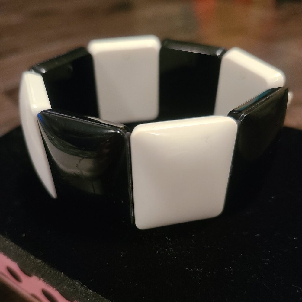 1970s Vintage Bracelet - Black and White